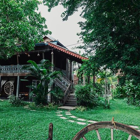 Phum Khmer Lodge - Village Cambodian Eco-Lodge シェムリアップ エクステリア 写真