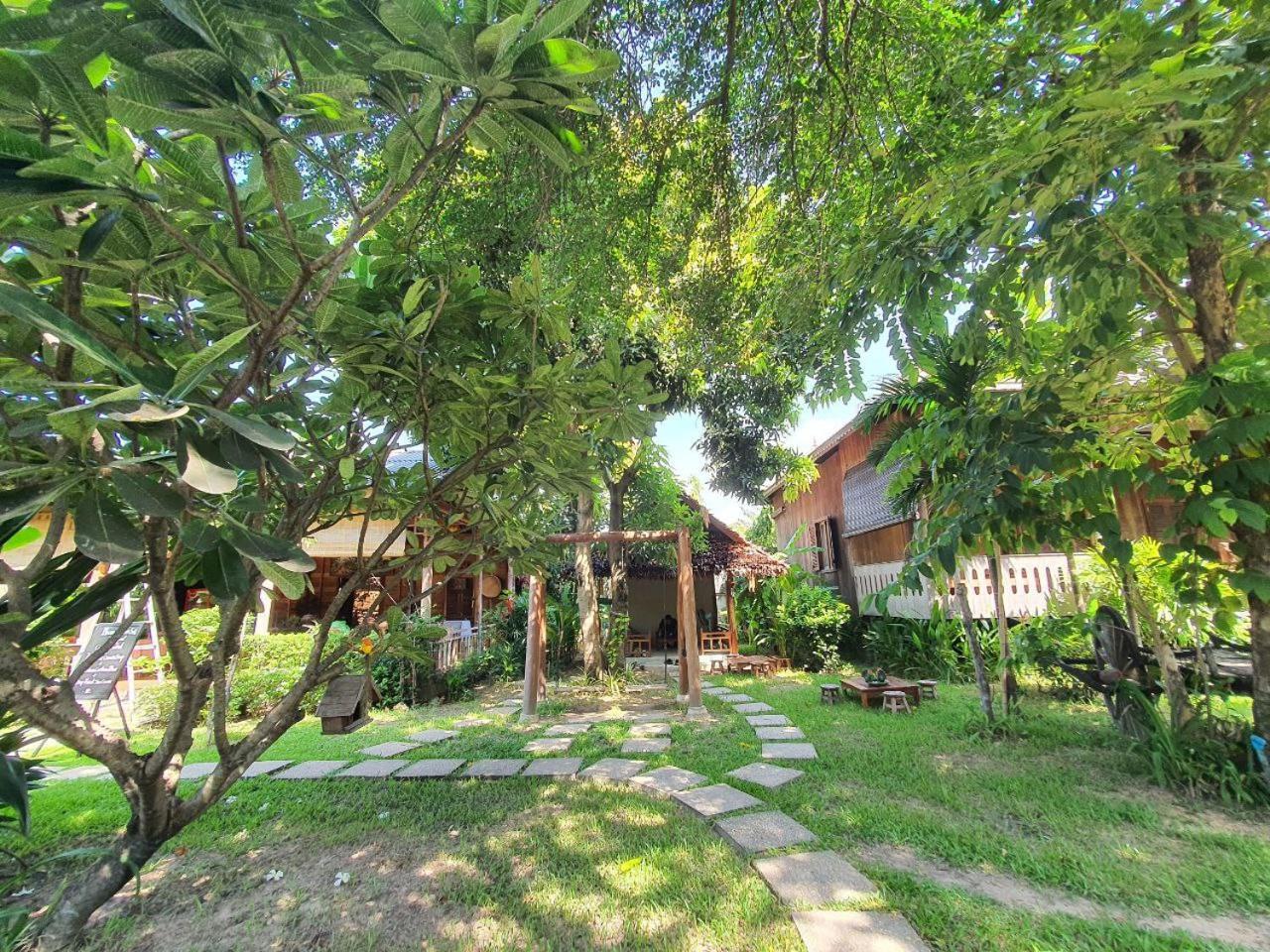 Phum Khmer Lodge - Village Cambodian Eco-Lodge シェムリアップ エクステリア 写真